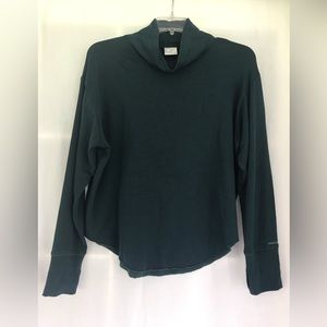 Offline by Aerie Turtleneck Soft Fleece Pullover Sweatshirt Deep Green Size L